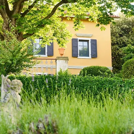 Apartment Cassa Bananni Triest